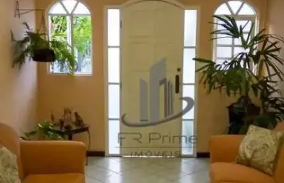 Linda casa em estilo colonial no bairro vila rica - tiradentes, em volta redonda!!