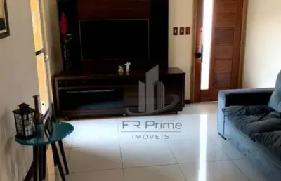 Excelente casa à venda no bairro retiro, em volta redonda!!