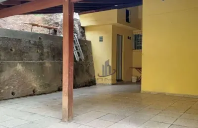 Casa com 3 quartos à venda no Centro, Barra Mansa 