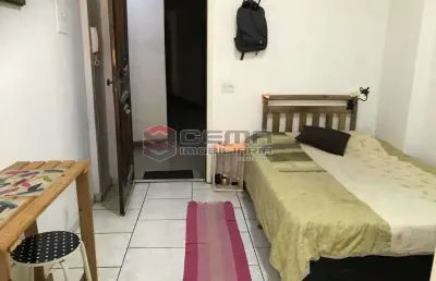 Kitnet / stúdio à venda na rua taylor, centro, rio de janeiro, 18 m2 por r$ 200.000