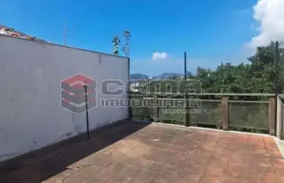 Casa com 4 quartos à venda na rua hermenegildo de barros, santa teresa, rio de janeiro, 233 m2 por r$ 900.000