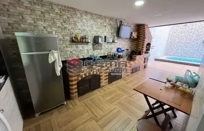 Casa com 4 quartos para alugar na rua coelho neto, laranjeiras, rio de janeiro, 228 m2 por r$ 11.000