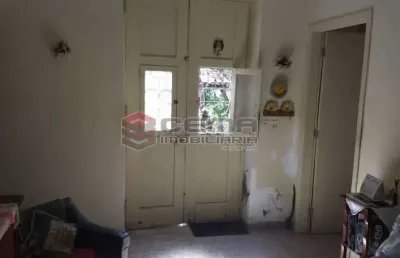 Casa com 4 quartos à venda na rua das laranjeiras, laranjeiras, rio de janeiro, 130 m2 por r$ 860.000
