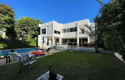 Sobrado à venda no condomínio paraná country club em hernandarias - py.