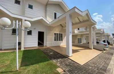 Sobrado à venda no condominio vila europa em foz do iguaçu.