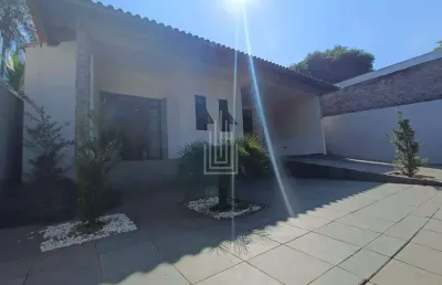 Casa terrea à venda no jardim america foz do iguaçu.