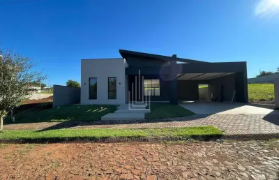 Casa térrea à venda no condomínio residencial villa conscientia asa sul em foz do iguaçu.