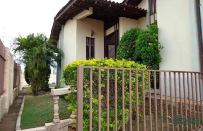 Imóvel residencial/comercial de esquina com amplo terreno para venda no bairro jardim das américas, cuiabá - ca5829