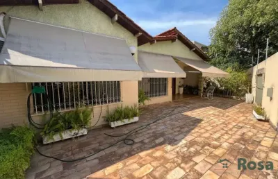 Casa para venda, com 3 quarto(s) sendo 1 suíte, piscina e vagas de garagem para 6 carros, no bandeirantes, cuiabá. - ca6733