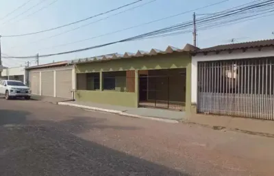 Casa com 3 quartos à venda na Rua L, 68, Coophamil, Cuiabá