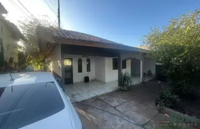 Casa com 2 quartos à venda na Rua Coronel Neto, 732, Goiabeiras, Cuiabá