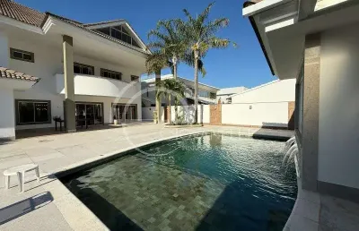 Casa triplex de 5 suites à venda - barra da tijuca - santa monica jardins