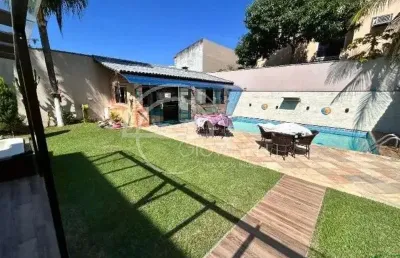 Casa na barra da tijuca - rio de janeiro-rj  5 quartos, 5 suítes, piscina, jacuzzi e vista para pedra da gávea  716m²