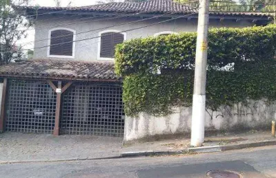 Sobrado de luxo no morumbi, são paulo-sp: 4 quartos, 2 suítes, 4 banheiros, 3 vagas e 560 m²!
