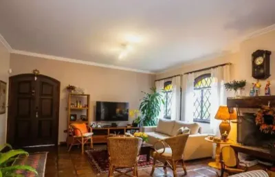 Sobrado à venda no morumbi com 300m² 4 dormitórios 2 suítes 5 banheiros 5 vagas