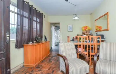 Casa assobradada à venda na lapa de de 120m² com 2 dormitórios e 2 vagas de garagem casa assobradada