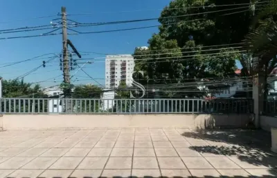 Casa à venda com 144m², doi quartos, sendo uma suíte, 3 banheiros, 2 vagas de garagem, vila madalena