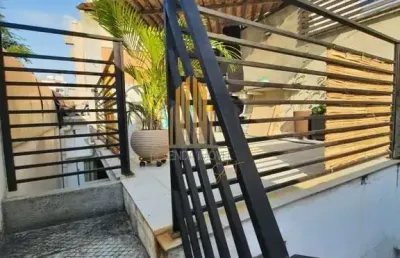 Sobrado residencial possui 3 dormitórios (1 suíte) 2  banheiros e 1 vaga, à venda em vila clementino