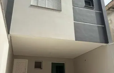 Saúde - sobrado residencial de 220m² com 3 dormitórios (3 suítes), 4 banheiros e 4 vagas.