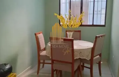 Brooklin - casa de 115m² 3 dormitórios, 1 suíte, 2 banheiros e 1 vaga