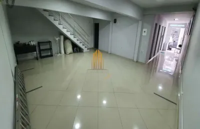 Planalto paulista - casa comercial de 179m² com 5 salas, 3 banheiros e 6 vagas.