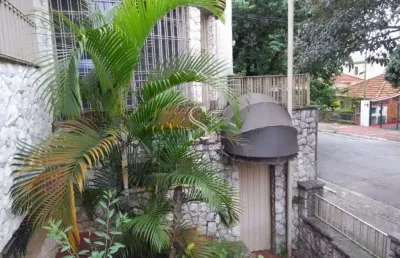 Saúde , casa térrea de 210m² com 2 dormitórios, 3 banheiros, 3 vagas.
