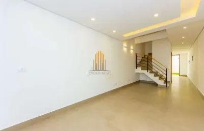 Saúde - casa de 129m² com 3 suítes, sala, 4 banheiros e 2 vagas.