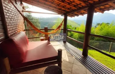 Casa em condomínio fechado com 3 quartos à venda na rua carvalho júnior, corrêas, petrópolis, 119 m2 por r$ 990.000