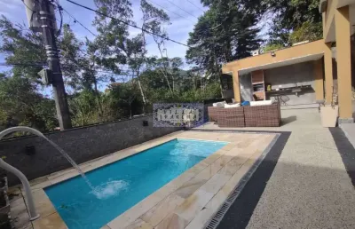 Casa com 4 quartos à venda na rua renato de miranda, alto, teresópolis, 340 m2 por r$ 1.490.000