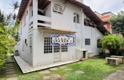 Casa em condomínio fechado com 5 quartos à venda na avenida miguel antônio fernandes, recreio dos bandeirantes, rio de janeiro, 216 m2 por r$ 1.100.000