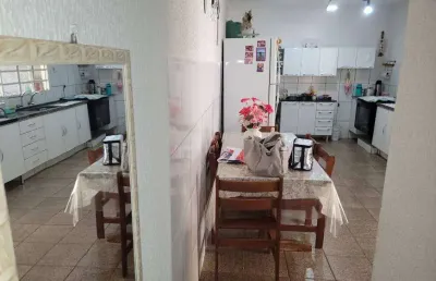 Casa com 3 quartos à venda na Avenida Doutor Celso Charuri, Jardim Manoel Penna, Ribeirão Preto