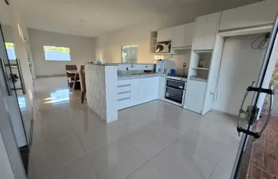 Vende-se casa em condomínio fechado condomínio gileade bairro recanto das pássaros