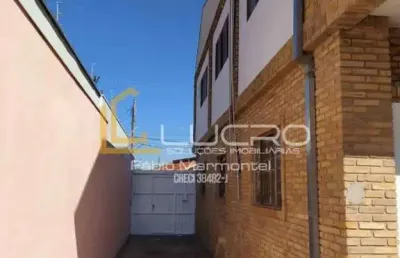 Sobrado - comercial piso inferior e casa piso superior