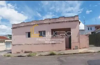 Casa com 3 quartos à venda na Vila Seabra, Bauru 