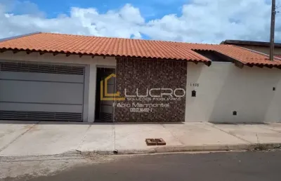 Casa com 3 quartos à venda no Parque Santa Edwiges, Bauru 