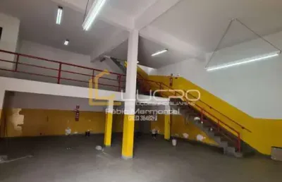 Excelente oportunidade no centro da cidade ponto com mezanino