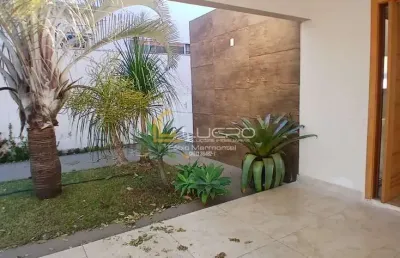 Casa para aluguel condomínio com 450 m² e 3 quartos em centro, piratininga - sp