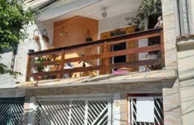 Venda de sobrado no parque continental ii, em guarulhos/sp, 300m² com 3 casas de quarto, suíte, sala com varanda e garagem para 3 autos. consulte-nos.