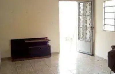 Venda de casa térrea na vila são francisco, em bauru/sp, com terreno de 246² e casa de 2 quartos, sala de estar e cozinha com 80m². consulte-nos.