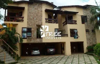 Venda excelente imóvel no condomínio arujázinho 5 arujá/sp com a/t 600m² e a/c 508m² distribuídos em 3 suites sendo 1 com closet. consulte-nos.