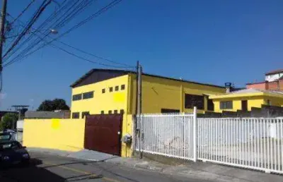 Venda de galpão industrial/comercial na vila ferlópolis, em itaquaquecetuba/sp, a/t 750m², a/c 400m², mezanino, casa de apoio e pátio. consulte-nos.