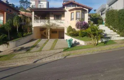 Venda de casa condomínio ibirapitanga a/t 800m² a/c 350m³ com 4 dormitórios sendo 2 suítes, lavabo, sala 3 ambientes, cozinha americana, piscina, chur