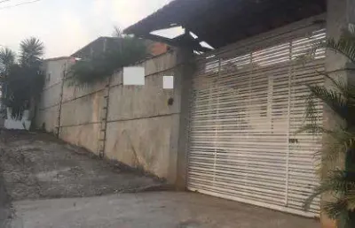 Venda de chácara no copaco, em arujá/sp, excelente imóvel de 168m², 3 quartos, suíte, cozinha com ilha, quintal, varandinha e 07 vagas. consulte-nos.