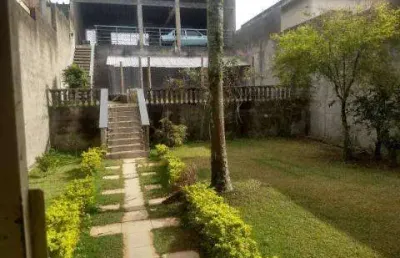 Venda de casa excelente imóvel no bairro jordanopolis/ arujá com: a/t 400m² e a/c 300m² distribuídos 3 dormitórios sendo 2 suítes...