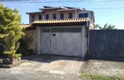 Venda de sobrado no jordanópolis, em arujá/sp, 280m² com 5 dormitórios, 2 suítes, salas amplas, edícula, quintal e garagem para 4 autos. consulte-nos.
