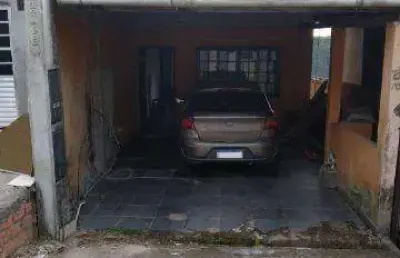 Venda de casa no mirante em arujá/sp, 125m² com 02 casas, 04 dormitórios, 03 banheiros, 03 salas, 02 cozinhas, garagem e área de lazer. consulte-nos