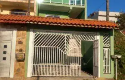 Venda e locação de sobrado no mirante, em arujá/sp, 350m² com 3 quartos, 2 banheiros, sala com varada, sacada, quintal, salão e 2 vagas. consulte-nos.