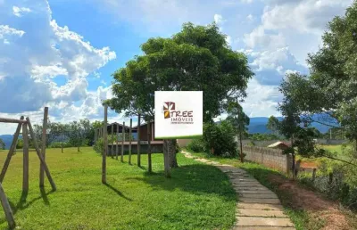 Venda de chácara no canjicas, em arujá/sp, 11.000m² com 3 quartos, sala com lareira, 4 piscinas, forno a lenha e campinho de futebol. consulte-nos.