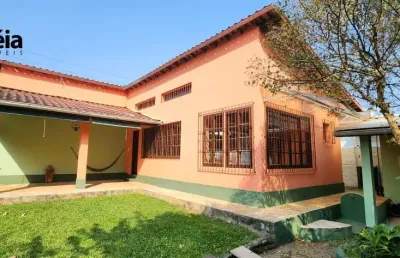 Chácara no centro da cidade - conforto, aconchego e contato com a natureza - cananéia / sp