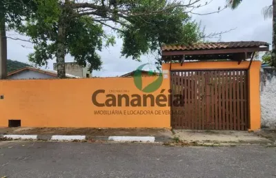 Casa mobiliada para locação no carijó com 2 dormitórios - cananéia/sp